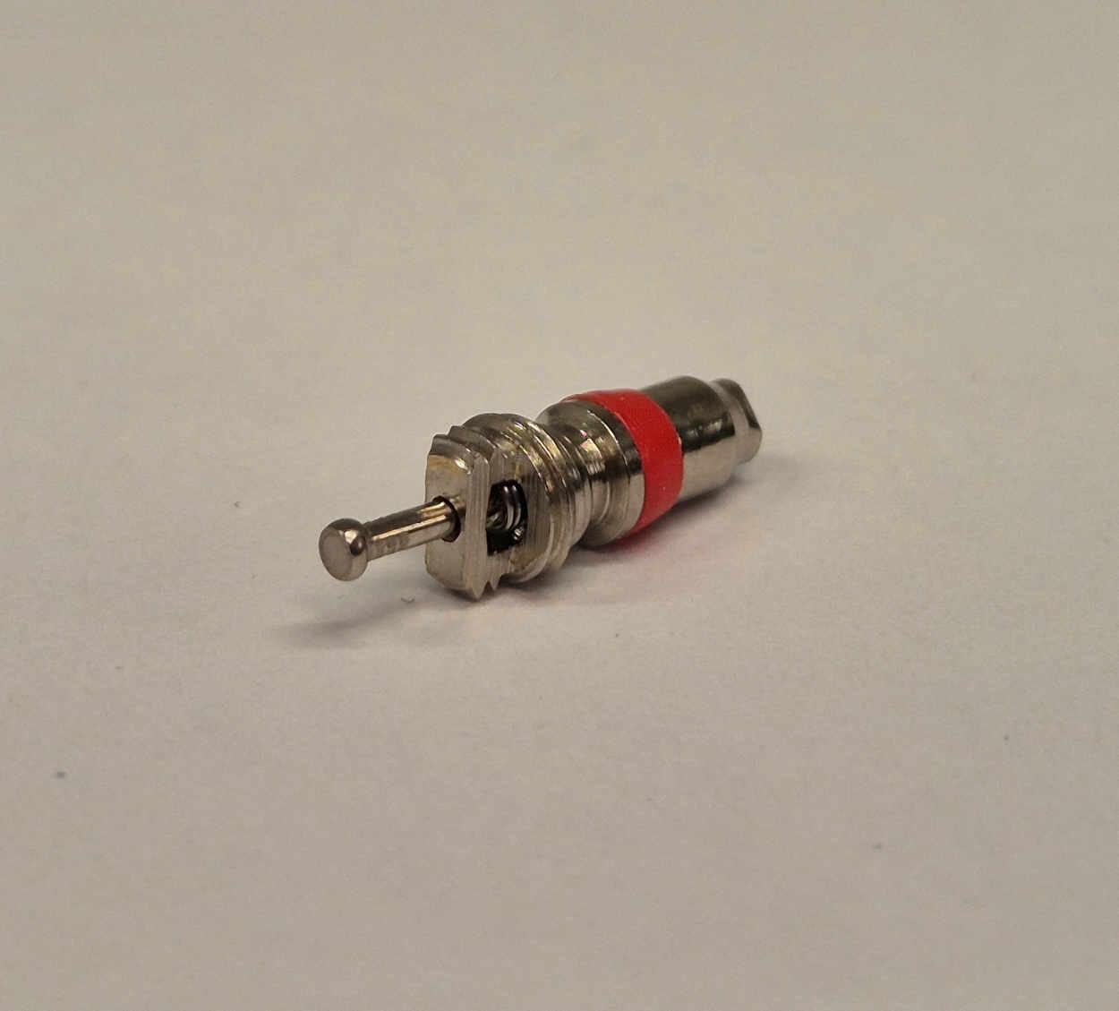 Replacement deflation valve core