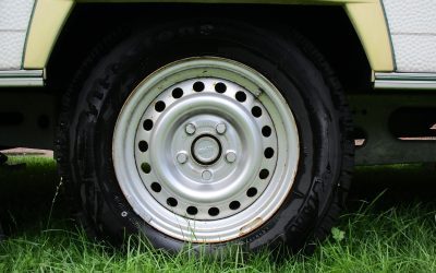 How Do You Level a Caravan Without Using Ramps?